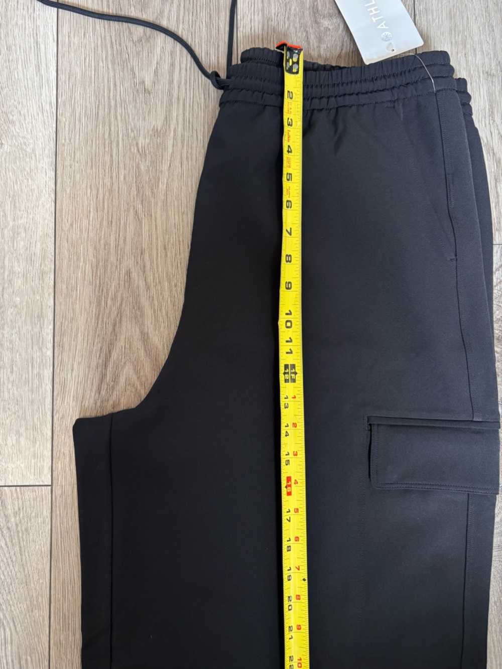 Athleta Promenade Cargo Pant Black L Tall NWT Wide Leg Travel Hiking Athleisure - Picture 6 of 10